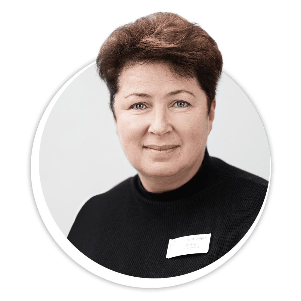 Anna Direktor